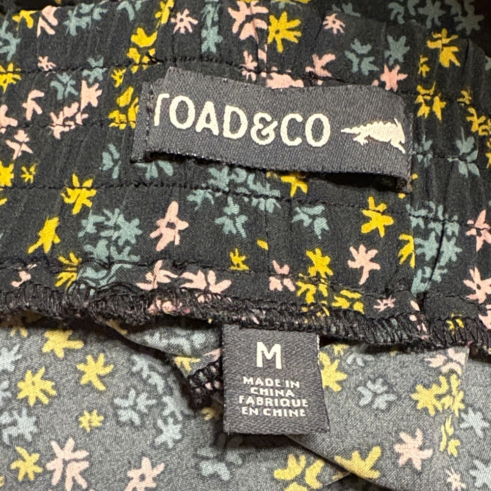 TOAD&CO Floral Women's Shorts - Picture 3 of 4